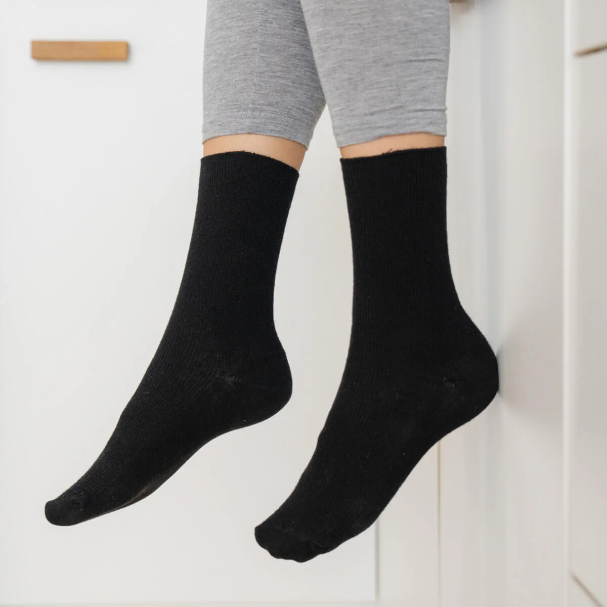 Sensitive - Black (3 pairs) - Image 3